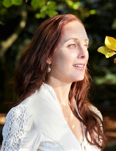 Hannah Jewel - Polarity Therapy Practitioner & Training Brighton UK